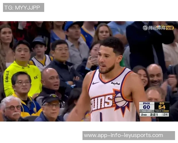 布克批评裁判漏判库里犯规称浪费了宝贵时间和机会