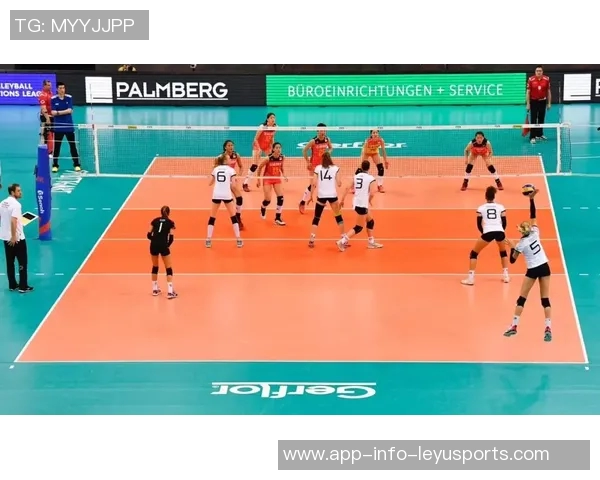 勇记因个人原因缺席训练霍福德未参与对抗训练引发关注