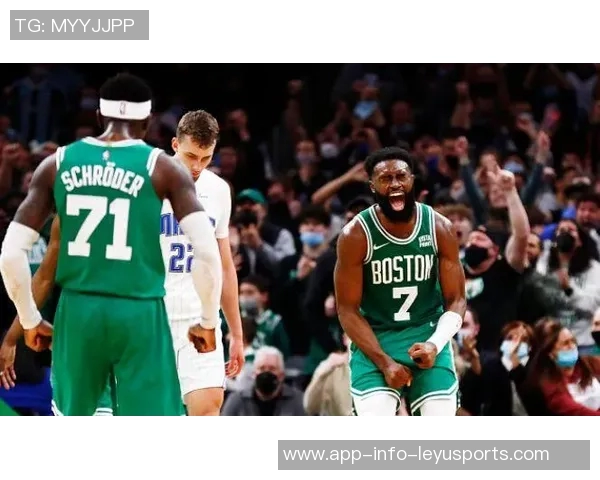 莫布里替补出战半场表现亮眼贡献10分3板引发学文班与锡安替补定律探讨